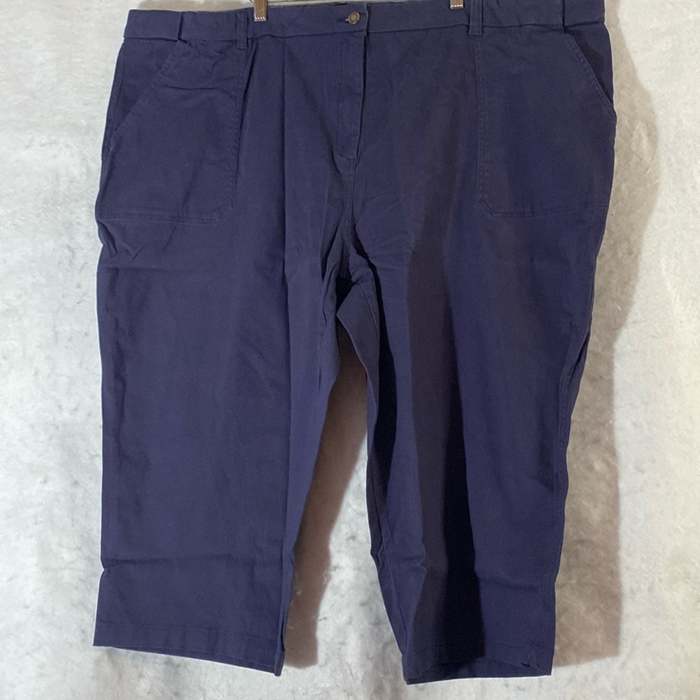 Woman Within Navy Blue Plus Size Cotton Stretch Capris Pants NWT Size 30W
